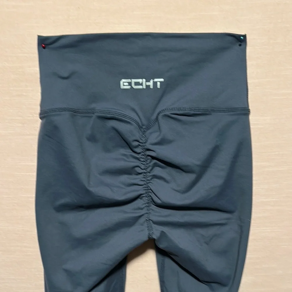 High-Waisted Blue Leggings - Picture 2 of 2